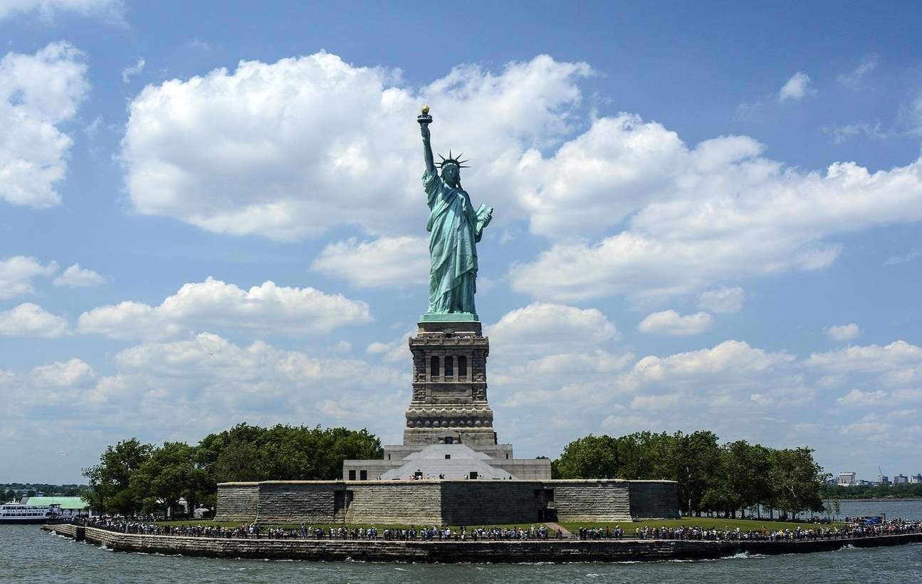 TƯỢNG NỮ THẦN TỰ DO NEW YORK – BIỂU TƯỢNG TỰ DO CỦA HOA KỲ