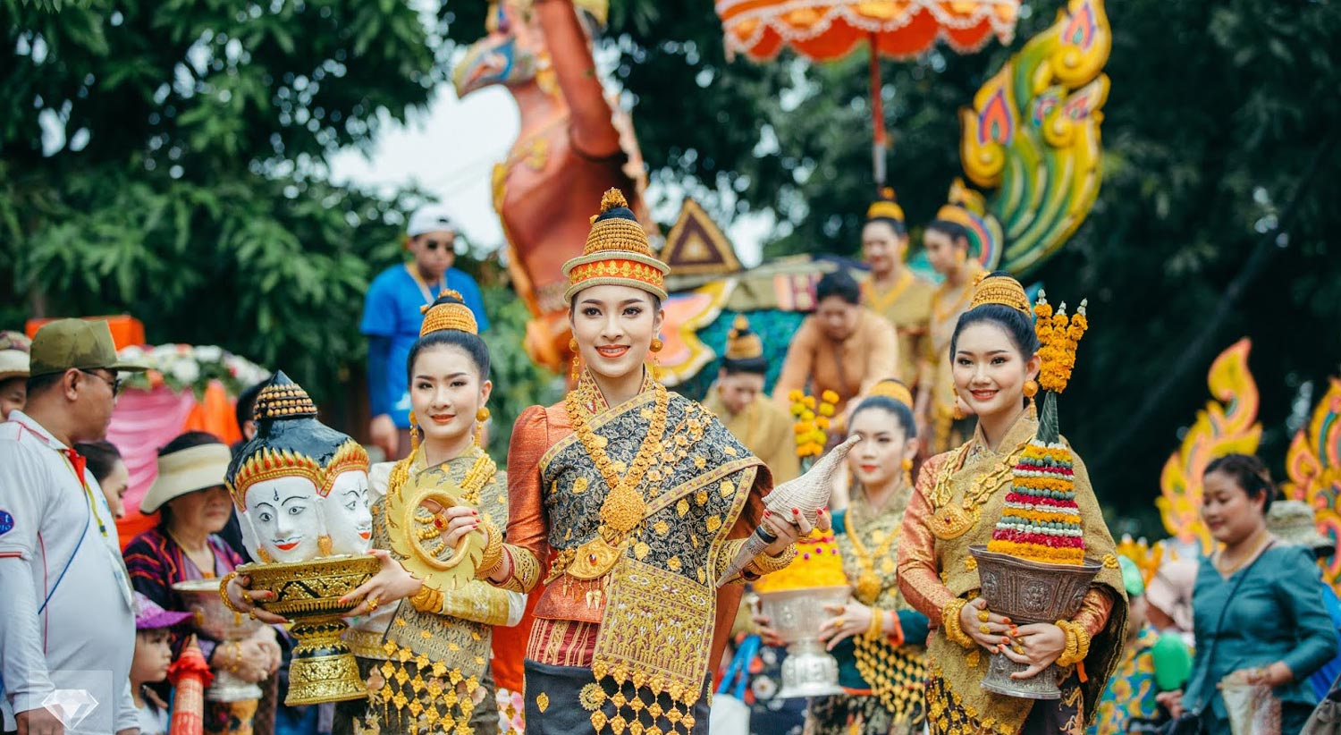 lao-nam-moi.jpg